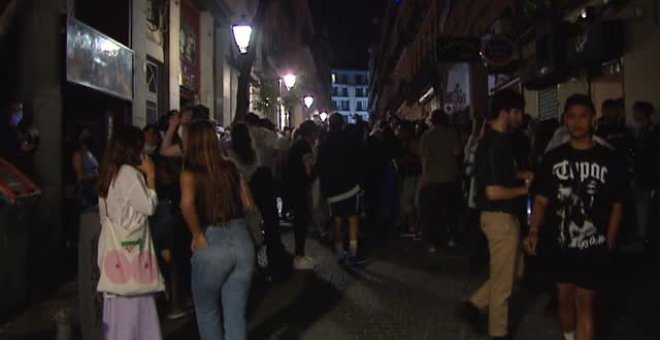 Las calles de Madrid se llenan de incívicos con el final del estado de alarma