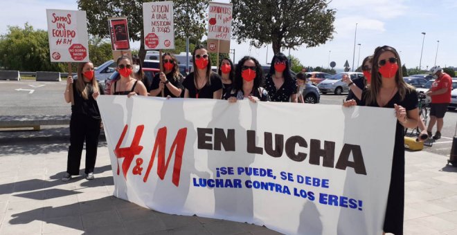 CCOO exige a H&M que dé marcha atrás en su ERE "salvaje" de 1.066 despidos tras las movilizaciones del sábado