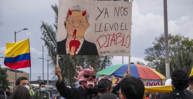 Al menos 10.000 manifestantes se concentran en Bogotá en una nueva jornada de protestas