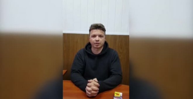 Roman Protasevich comparece en un vídeo en el que se declara culpable de organizar disturbios masivos en Minsk
