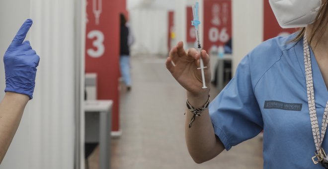 Los enfermeros valencianos critican que se comunique el fin de sus contratos vía WhatsApp
