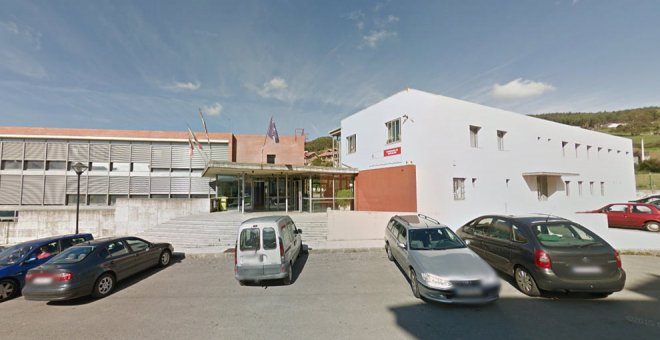 Confinados doce alumnos de Secundaria mientras se mantienen en 14 las aulas en cuarentena en Cantabria