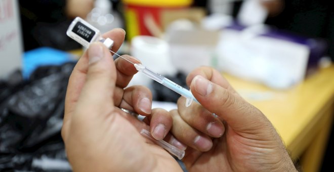 Bruselas aprueba formalmente el uso de la vacuna de Pfizer en menores de entre 12 y 15 años