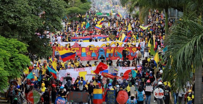 Colombia ordena el máximo despliegue militar en Cali, donde hubo tres muertos durante las protestas este viernes