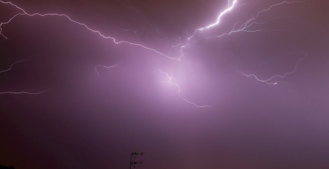Chubascos y tormentas en amplias zonas del país: consulta el tiempo de tu comunidad