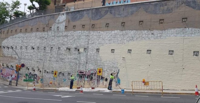 Acusen BCNeta d'esborrar el mural del tauró capitalista al barri del Carmel