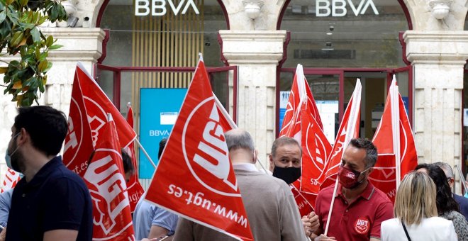 BBVA y sindicatos se dan más tiempo para negociar el ERE, con un acuerdo más cerca