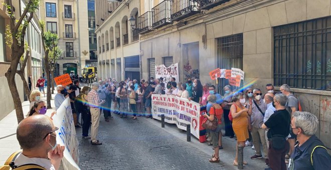 Concentración para denunciar el cierre de centros de salud ante la Consejería de Sanidad de Madrid