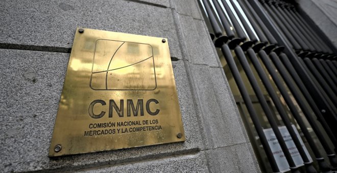 La CNMC reduce un 22% los precios que deberán pagar las operadoras a Telefónica por usar utilizar su estructura