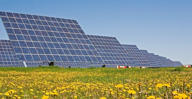 Acciona inicia la construcción de su primera planta fotovoltaica en EEUU