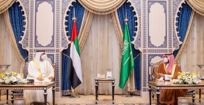 Pulso de príncipes: Bin Salman y Bin Zayed luchan por la hegemonía regional