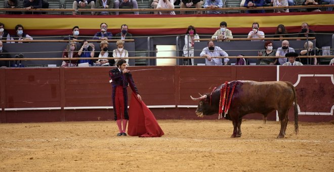 Twitter cierra la cuenta del torero Morante de la Puebla por fomentar el "placer sádico" con "escenas sangrientas gratuitas"
