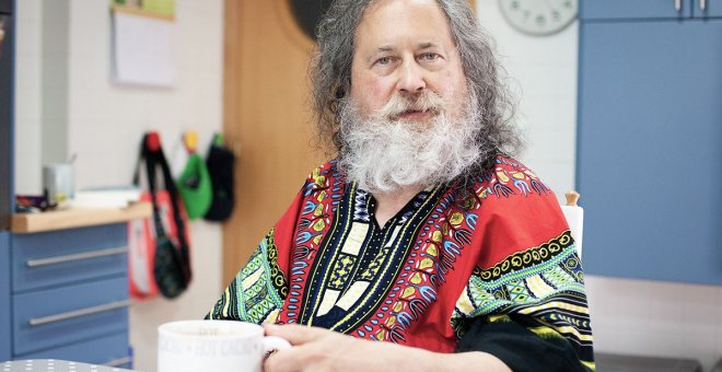Richard Stallman: "Hay que prohibir que las empresas recojan nuestros datos, este es el punto de resistencia"