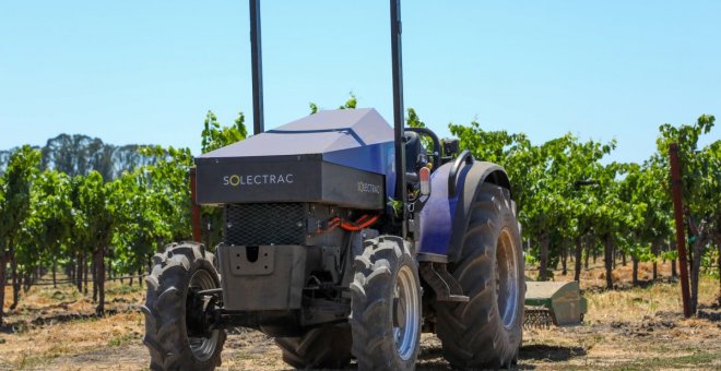 Solectrac e70N: un tractor totalmente eléctrico que ya se puede comprar