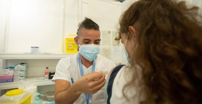España alcanza los 28 millones de inmunizados y cinco autonomías cruzan la meta del 70%