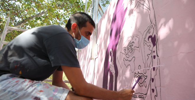 Terminada la restauración del mural feminista vandalizado en Madrid