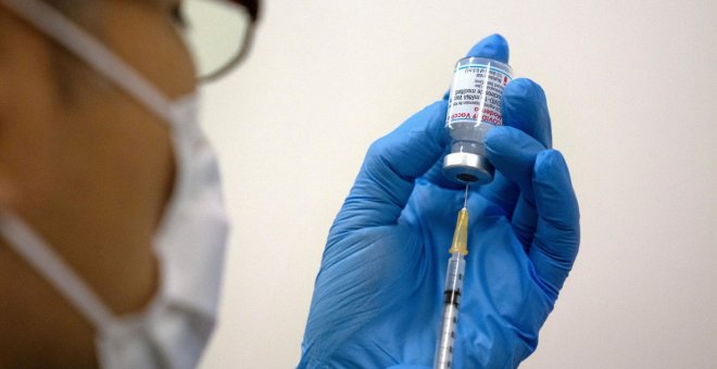La farmacéutica española Rovi continuará investigando la posible contaminación de vacunas de Moderna en Japón