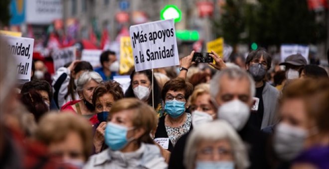 Recurrir a la sanidad privada o esperar: la salud mental es un lujo en España