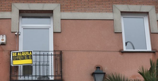 El Gobierno andaluz gastó 300.000 euros entre marzo y junio en alquileres de pisos para 82 altos cargos