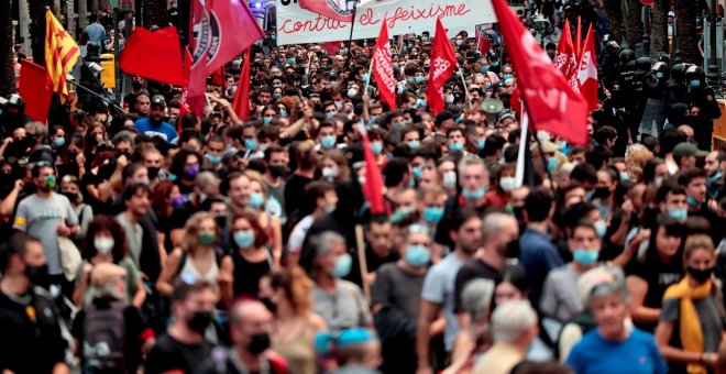 Los valencianos celebran los 40 años del estatuto al grito de "fascismo nunca más"