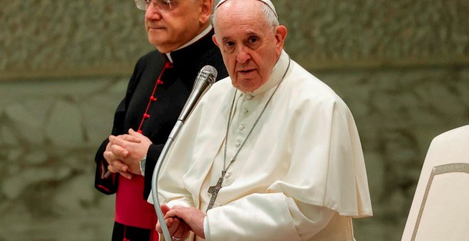 El papa defiende un salario universal y la reducción de la jornada laboral