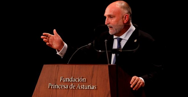 "El mundo necesita mesas más largas, no muros más alto": el aplaudido discurso del cocinero José Andrés en los Premios Princesa de Asturias