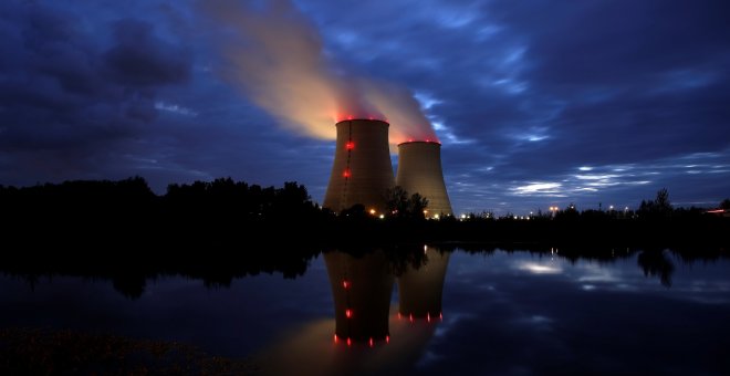 La propuesta de catalogar el gas y las nucleares como energías verdes amenaza con lastrar la transición ecológica en Europa