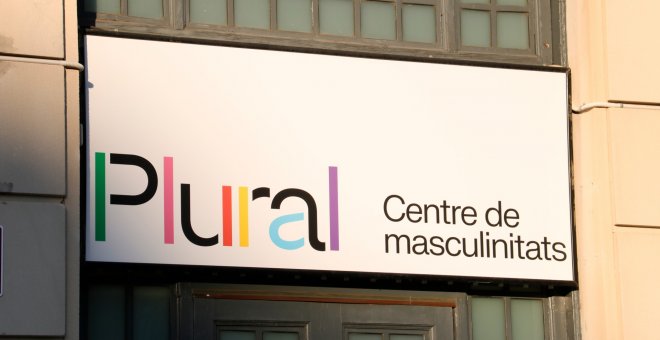 Deconstruir masculinidades, el eje del Centro Plural del Ayuntamiento de Barcelona para erradicar las violencias de género