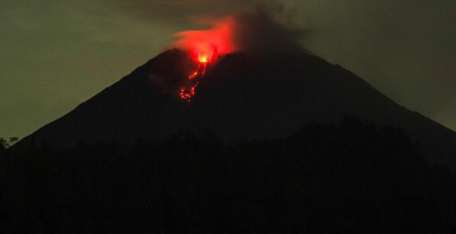 Al menos 34 muertos a causa del volcán Semeru en Indonesia