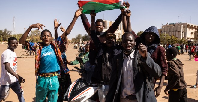 El Gobierno de Burkina Faso impone un toque de queda tras un motín militar
