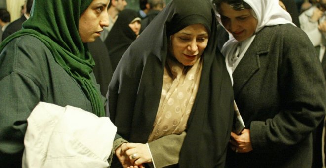 Denuncian la condena a ocho años de cárcel y 70 latigazos a una activista iraní