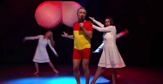 La tronchante parodia de 'Polònia' que convierte a Felipe VI en Rigoberta Bandini: "Con este seguro que ganábamos Eurovisión"