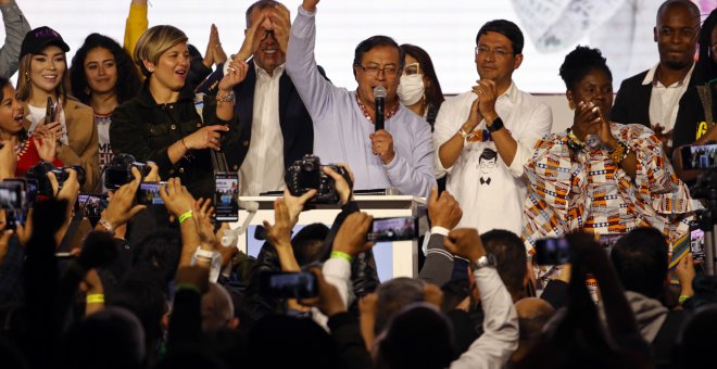 El Pacto Histórico crece en el Congreso de Colombia mientras se hunde el uribismo