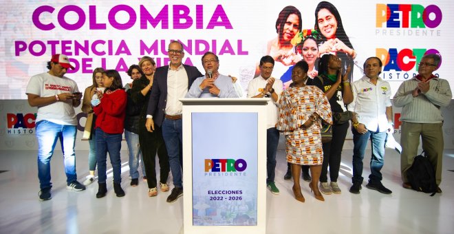Petro denuncia un "golpe de Estado" por el recuento de los votos al Senado de Colombia