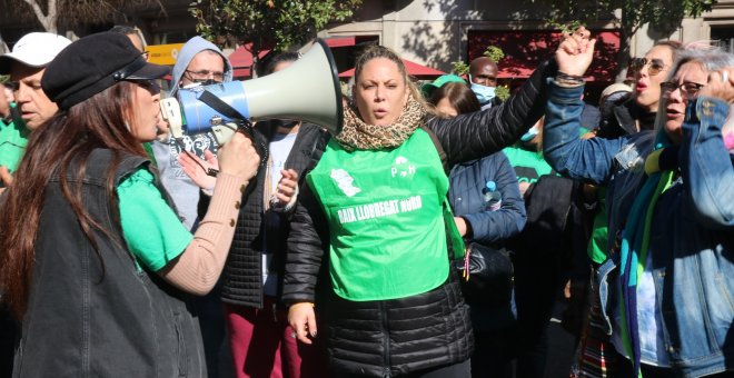 La Sareb se compromete con el Ayuntamiento a no desahuciar a familias vulnerables en Barcelona