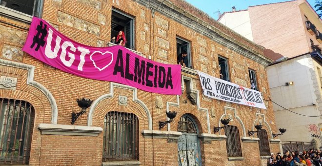 La Policía desaloja la sede de UGT en Madrid después de que el sindicato condenara su ocupación