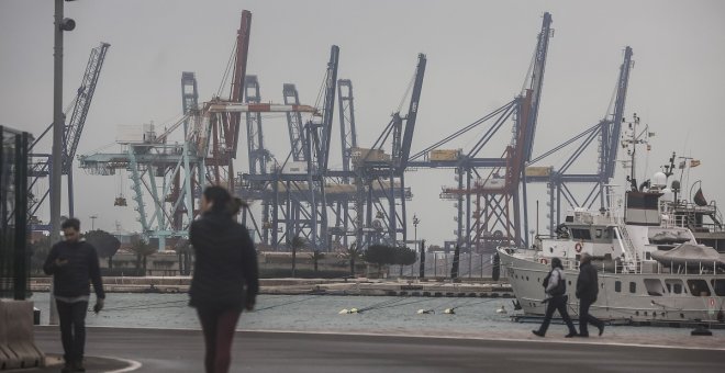 El cambio de la terminal de cruceros del Puerto de València alarma al vecindario del barrio marinero