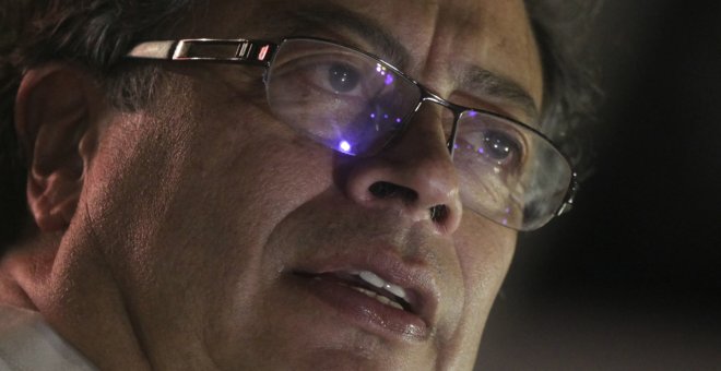 Petro pide estar alerta y denuncia que el Gobierno de Colombia "tiene pensado suspender las elecciones"