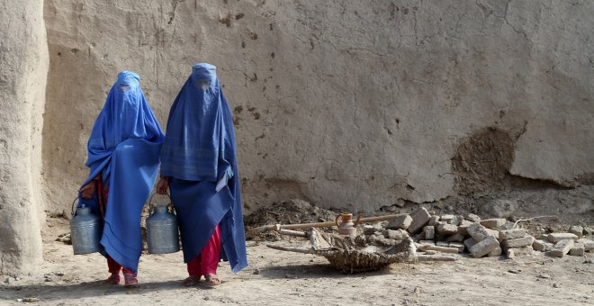 El Gobierno deniega el asilo a una menor afgana amenazada por los talibanes y obligada a casarse