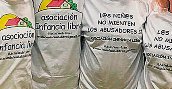 Rocío de la Osa, vicepresidenta de Infancia Libre, absuelta del delito de desobediencia