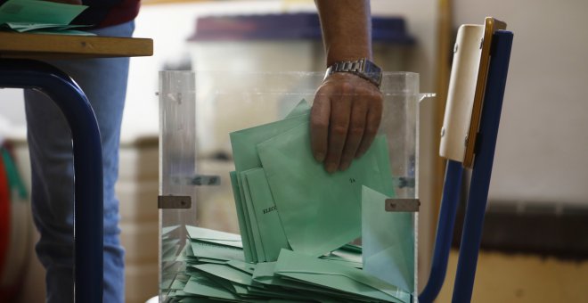 La Junta Electoral decide este lunes sobre el recurso del PSOE para revisar los votos nulos emitidos en Madrid