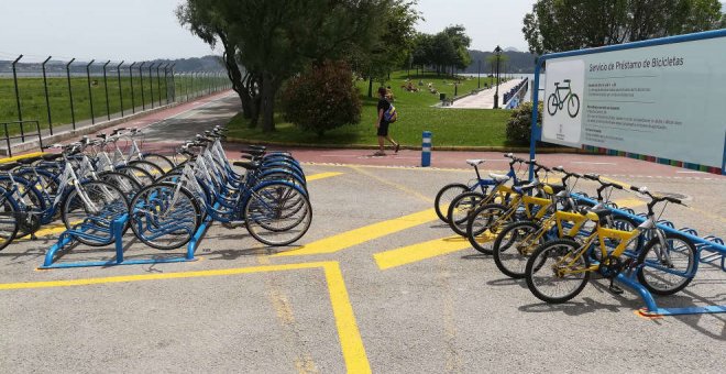 El Ayuntamiento inicia hoy el préstamo gratuito de bicicletas de Punta Parayas