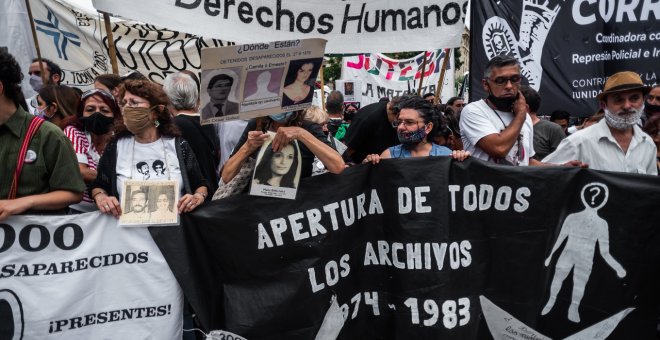 Buscan enterramientos clandestinos en Argentina durante la época de la dictadura