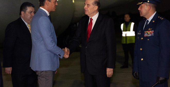 Pedro Sánchez llega a Bogotá para trasladar su apoyo al presidente Gustavo Petro