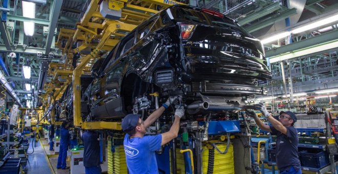 Ford anuncia que retrasa la inversión prevista para su planta de Valencia