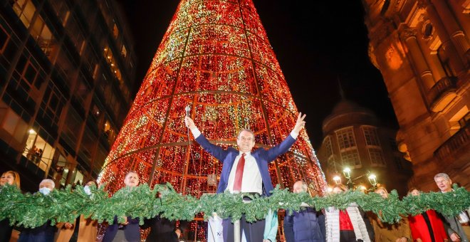 El alcalde de Vigo dice que prescindir de las luces de Navidad por la crisis energética sería un "drama económico"