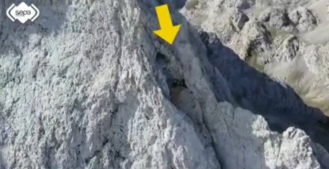 Herido un escalador tras sufrir una caída de unos sesenta metros en Cabrales