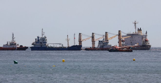 Extraídas 41 toneladas de combustible del buque varado en Gibraltar