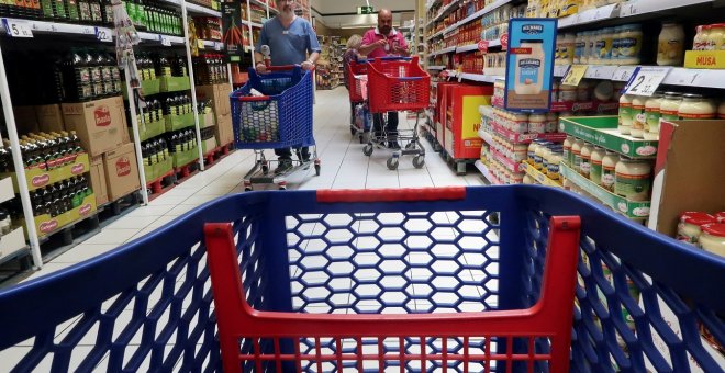 Sánchez anuncia un nuevo paquete de ayudas inminente para frenar el precio de los alimentos