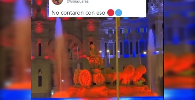Bromas en Twitter con los colores con los que el Ayuntamiento de Madrid ha teñido la Cibeles